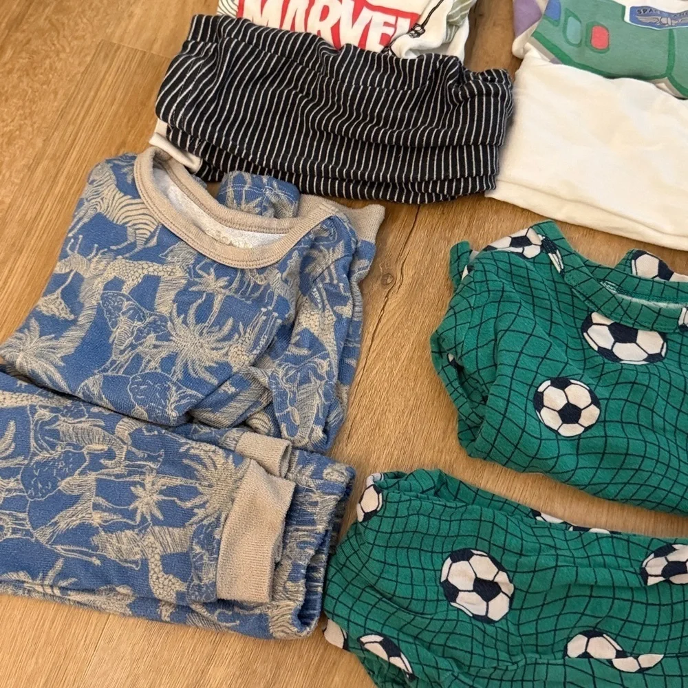 6 Pajama Sets